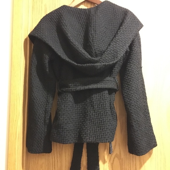 BCBG woven black wool jacket - Picture 4 of 7